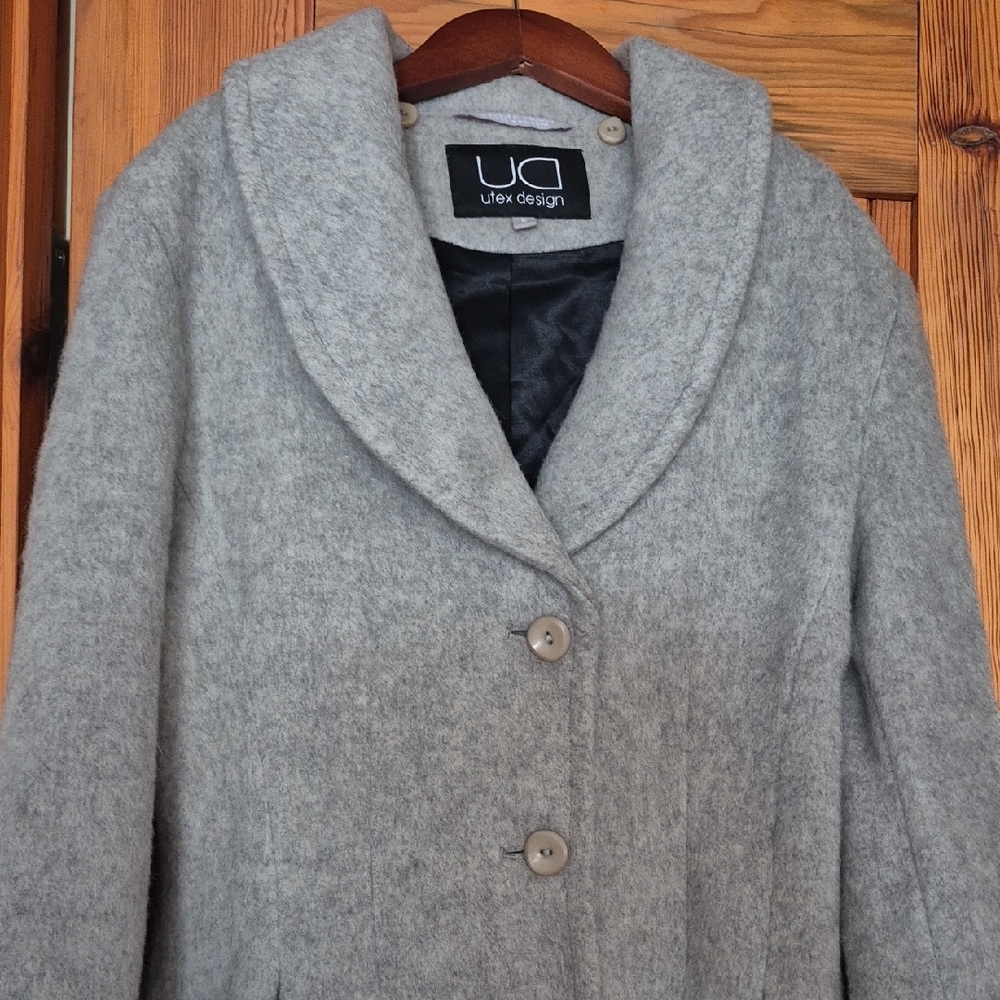70% wool NWOT long coat. - Picture 2 of 5